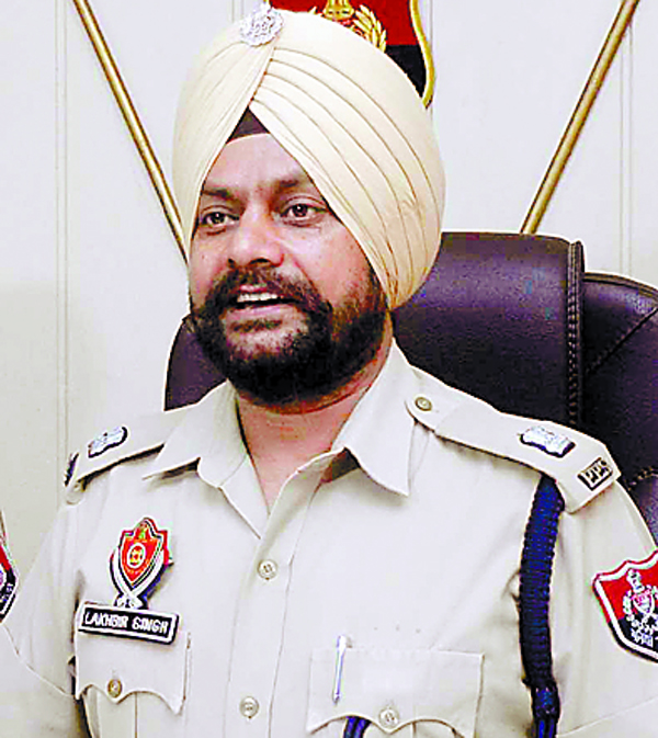 ਨਕਾਬਪੋਸ਼ ਲੁਟੇਰਿਆਂ ਹਥਿਆਰਾਂ ਦੀ ਨੋਕ ’ਤੇ ਲੁੱਟੇ ਕੀਮਤੀ ਗਹਿਣੇ