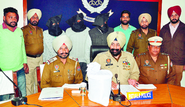 6 ਕਿਲੋ ਅਫੀਮ ਸਣੇ 3 ਗ੍ਰਿਫ਼ਤਾਰ