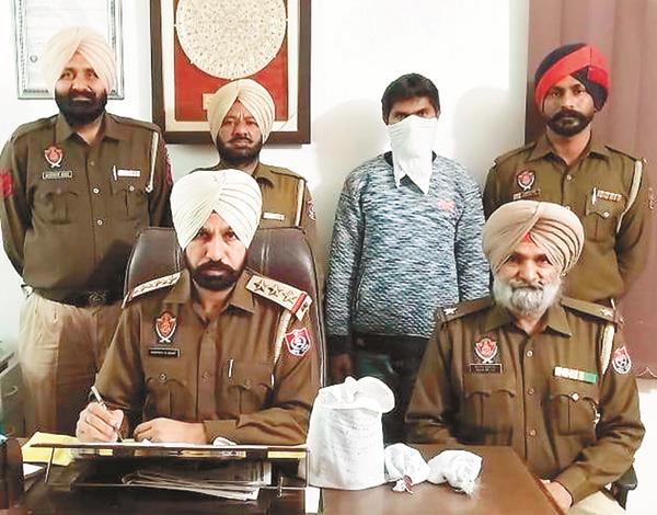 smuggler  arrest