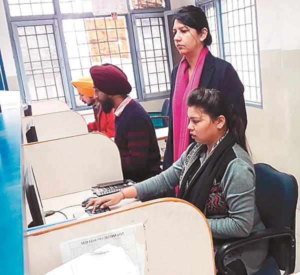 r  t  a  showcasing  absent personal employee