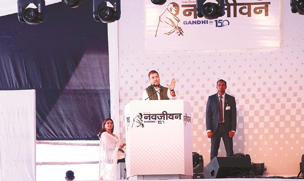 modi government is pressurizing the media