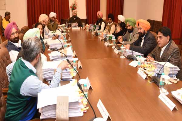 ਈ. ਐੱਸ. ਆਈ. ਹਸਪਤਾਲਾਂ ''ਚ 185 ਅਸਾਮੀਆਂ ਭਰਨ ਦੀ ਮਨਜ਼ੂਰੀ