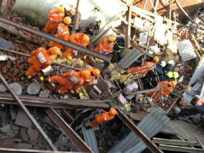 ਮਹਾਰਾਸ਼ਟਰ ''ਚ ਉਸਾਰੀ ਅਧੀਨ ਇਮਾਰਤ ਡਿੱਗਣ ਨਾਲ 1 ਮੌਤ, 8 ਜ਼ਖਮੀ