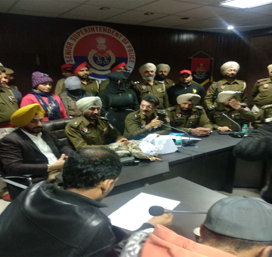 450 ਗਰਾਮ ਹੈਰੋਇਨ ਸਮੇਤ ਵਿਦੇਸ਼ੀ ਲੜਕੀ ਕਾਬੂ