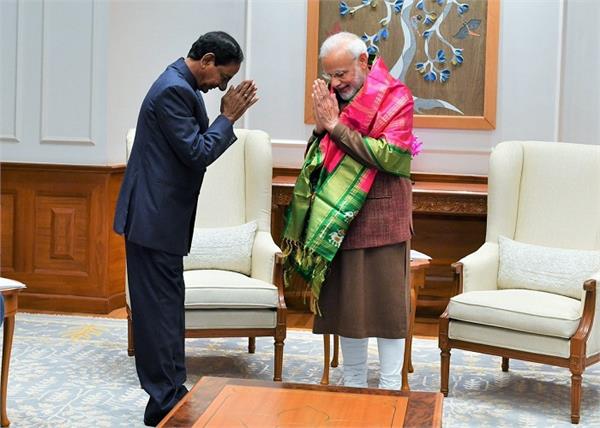 k  chandrashekar rao meets narendra modi