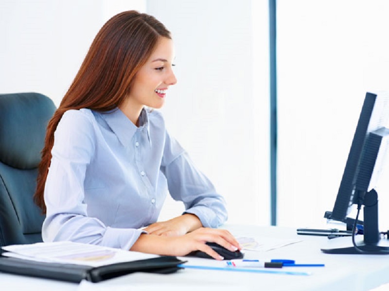 ਘਰ ਤੋਂ ਜ਼ਿਆਦਾ ਦਫਤਰ ''ਚ ਖੁਸ਼ ਰਹਿੰਦੀਆਂ ਹਨ ਔਰਤਾਂ