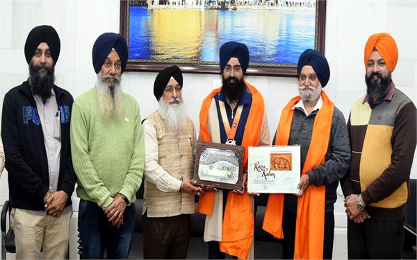 sri harmandir sahib  usa  iron man