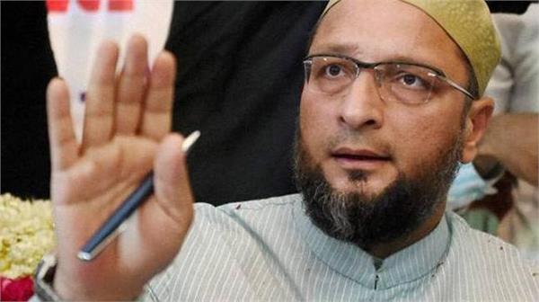 owaisi shows mirror to pak pm imran khan on minority rights
