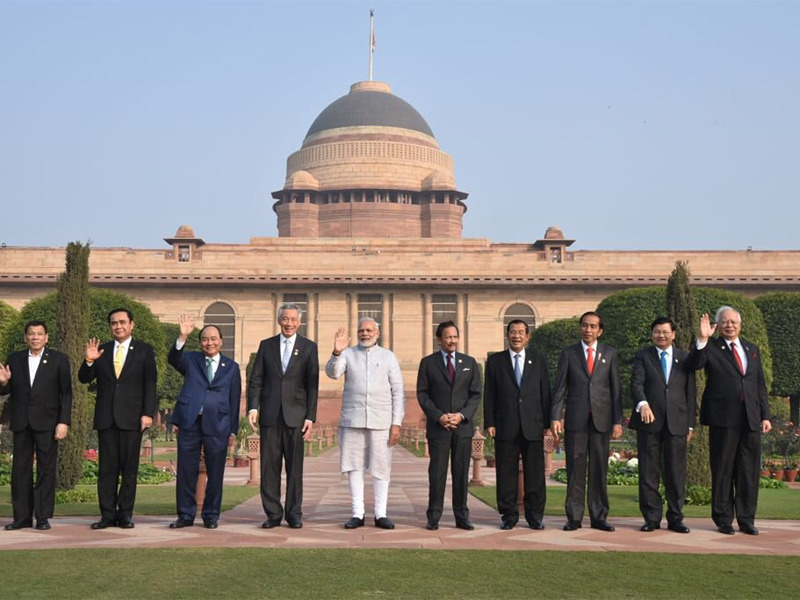 ਮੋਦੀ ਪਾਵਰ : ਆਸੀਆਨ ਦੇਸ਼ਾਂ ਦੀਆਂ 27 ਅਖਬਾਰਾਂ ਨੇ ਛਾਪਿਆ ਪੀ. ਐੱਮ. ਦਾ ਲੇਖ