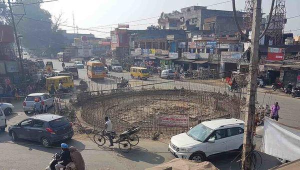 the work of beautifying the kahnwan square of gurdaspur was closed