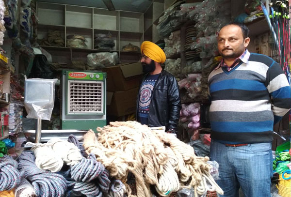 ਪਲਾਸਟਿਕ ਦੇ ਲਿਫਾਫੇ ਰੱਖਣ ਵਾਲੇ 3 ਦੁਕਾਨਦਾਰਾਂ ਦੇ ਕੱਟੇ ਚਲਾਨ