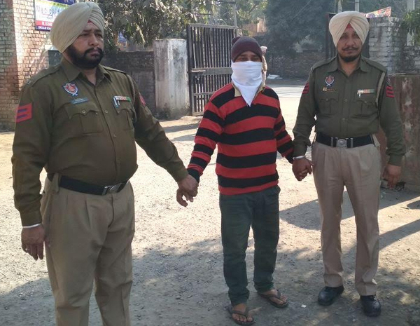 ਏ. ਡੀ. ਸੀ. ਨੇ ਦਫਤਰ ਦਾ ਕੀਤਾ ਅਚਨਚੇਤ ਨਿਰੀਖਣ