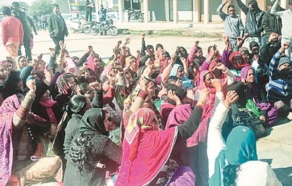 protest against demand for houses for homeless people