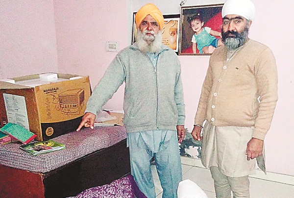 ਦੋ ਦੁਕਾਨਾਂ ''ਚ ਚੋਰੀ