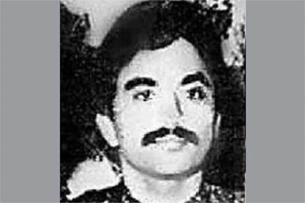 shakeel wife left   d   family