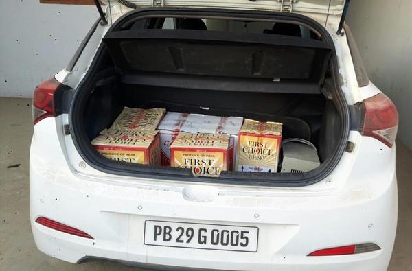 3 restraint in liquor smuggling case
