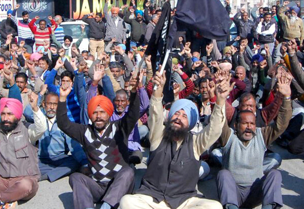 ਘਿਰਾਓ ਦੇ ਡਰੋਂ ਨਾ ਵਹੁੜੇ ਵਿੱਤ ਮੰਤਰੀ
