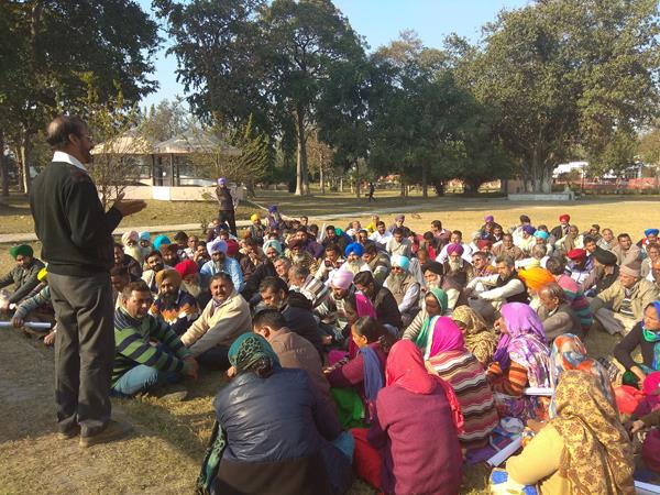 p  s  s  f  protesters protested against employees   demands