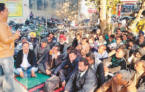 ਸਾਂਝਾ ਅਧਿਆਪਕ ਮੋਰਚਾ ਵੱਲੋਂ ਸਰਕਾਰ ਖਿਲਾਫ਼ ਅਰਥੀ ਫੂਕ ਮੁਜ਼ਾਹਰਾ