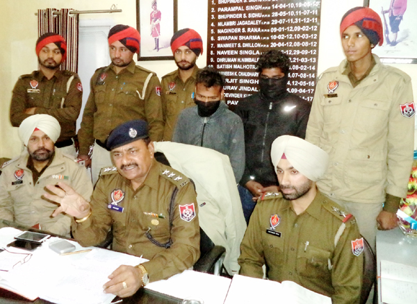 ਯਾਰਨ ਬ੍ਰੋਕਰ ਗੰਨ ਪੁਆਇੰਟ ਵਾਰਦਾਤ : ਦੁਕਾਨ ਦਾ ਨੌਕਰ ਨਿਕਲਿਆ ਪਲਾਨ ਦਾ ਮਾਸਟਰ ਮਾਈਂਡ