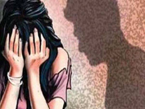 ਆਪਣੇ ਆਪ ਨੂੰ ਕੁਆਰਾ ਦੱਸ ਕੇ ਬਣਾਉਂਦਾ ਰਿਹਾ ਸਰੀਰਕ ਸਬੰਧ