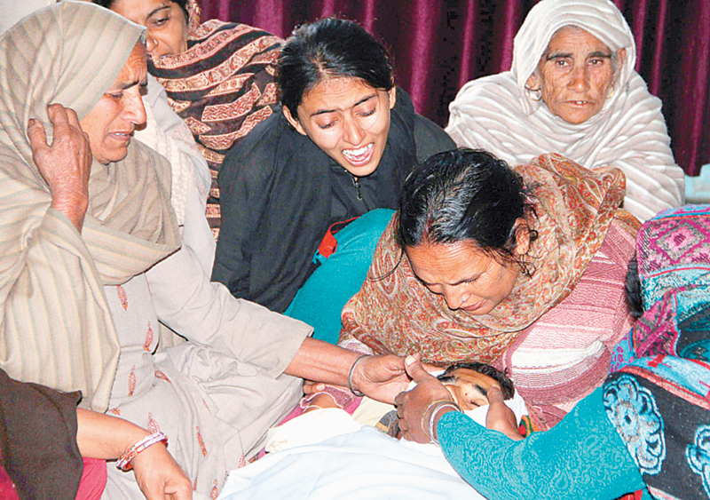 ਗੋਲੀਬੰਦੀ ਦੀ ਉਲੰਘਣਾ ਦੀ ਆੜ 'ਚ ਅੱਤਵਾਦੀਆਂ ਵਲੋਂ ਘੁਸਪੈਠ