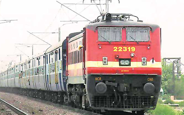 ਟਰੇਨ ਦੀ ਲਪੇਟ ''ਚ ਆਏ ਵਿਅਕਤੀ ਨੇ ਤੋੜਿਆ ਦਮ