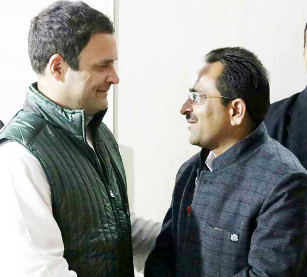 ਪੰਜਾਬ ਸਰਕਾਰ ਕਰਜ਼ਾ ਮੁਆਫੀ ਦਾ ਆਗਾਜ਼ ਰਾਹੁਲ ਗਾਧੀ ਹੱਥੋਂ ਕਰਵਾਉਣ ਦੀ ਇੱਛੁਕ