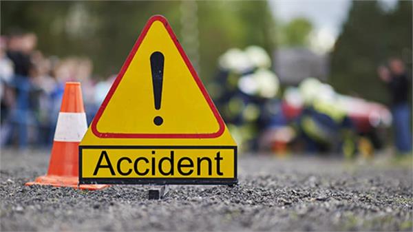 1 dead in three road accidents  half dozen injured