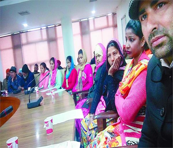 emphasize on calling the session of gram sabhas