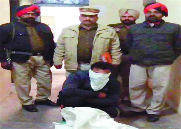 police  china door  shopkeeper arest