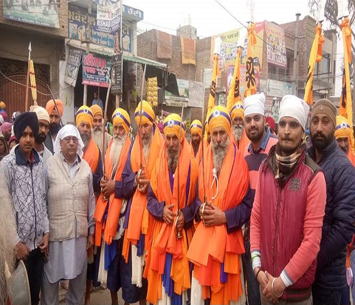 ਸ਼ਹੀਦ ਬਾਬਾ ਦੀਪ ਸਿੰਘ ਜੀ ਦੇ ਜਨਮ ਦਿਹਾੜੇ ਸਬੰਧੀ ਸਜਾਇਆ ਨਗਰ ਕੀਰਤਨ