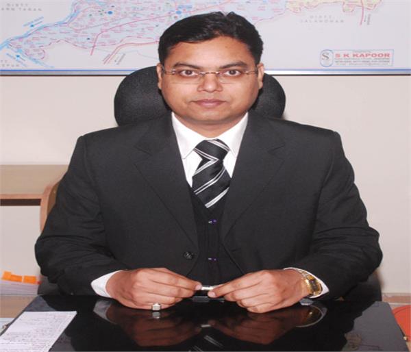 deputy commissioner mahmud taib