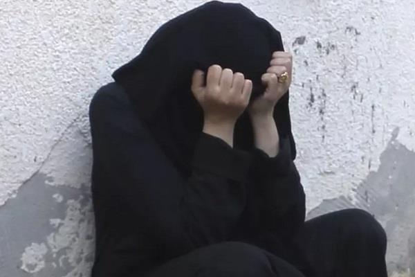 husband wanted to sell woman in isis by accepting islam