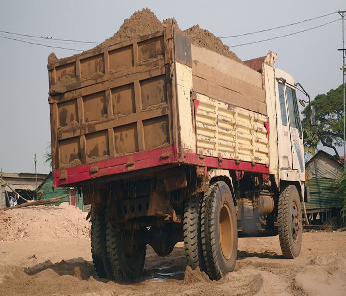 ਰੇਤ-ਬੱਜਰੀ ਦੇ ਟਰੱਕਾਂ ਦੀ ਆਵਾਜਾਈ 'ਤੇ ਲਾਈ ਰੋਕ