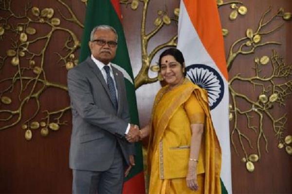 maldives defense minister  sushma  meet