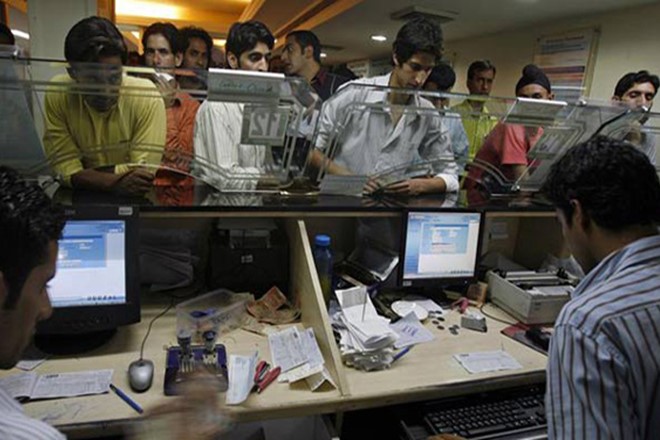 ਇਹ ਬੈਂਕ ਆਪਣੇ ਗਾਹਕਾਂ ਨੂੰ ਦੇ ਰਿਹੈ 15 ਹਜ਼ਾਰ ਰੁਪਏ ਤਕ ਦਾ ਫਾਇਦਾ