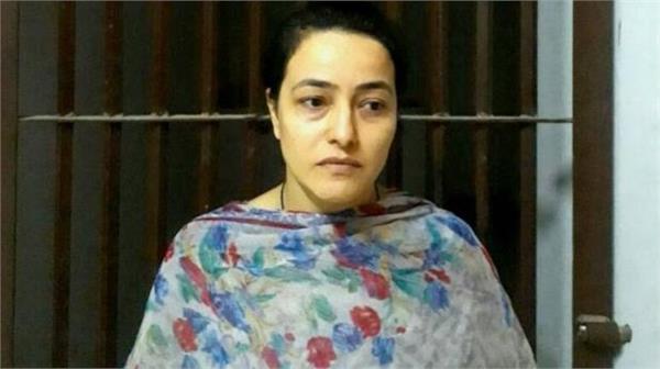 ram rahim  honeypreet  blame  chargesheets