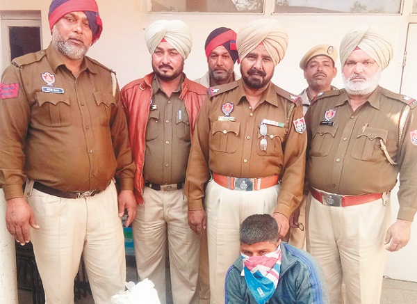 ਸਕੂਟਰੀ ਸਵਾਰ ਭੁੱਕੀ ਸਣੇ ਕਾਬੂ