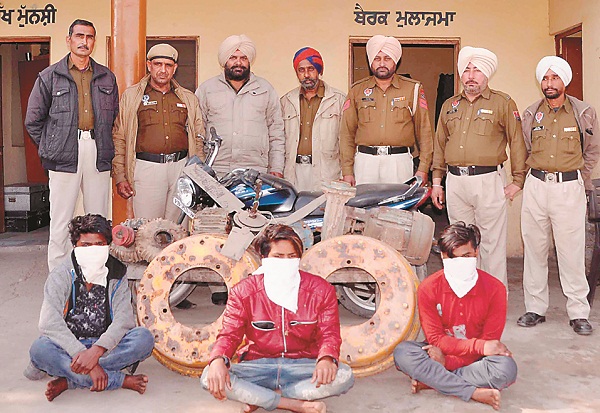 ਸਟੋਨ ਕਰੱਸ਼ਰ ਤੋਂ ਸਾਮਾਨ ਚੋਰੀ ਕਰਨ ਵਾਲਾ 3 ਮੈਂਬਰੀ ਗਿਰੋਹ ਕਾਬੂ