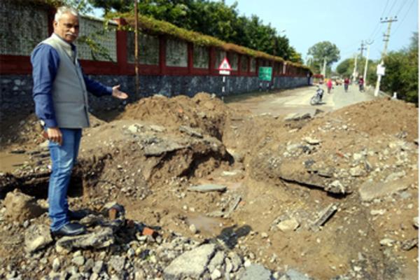 due to no repair of dug roads  people are bereaved