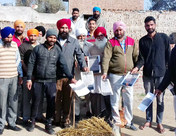 ਕ੍ਰਾਂਤੀਕਾਰੀ ਕਿਸਾਨ ਯੂਨੀਅਨ ਨੇ ਸਾੜੀਆਂ ਬਜਟ ਦੀਆਂ ਕਾਪੀਆਂ