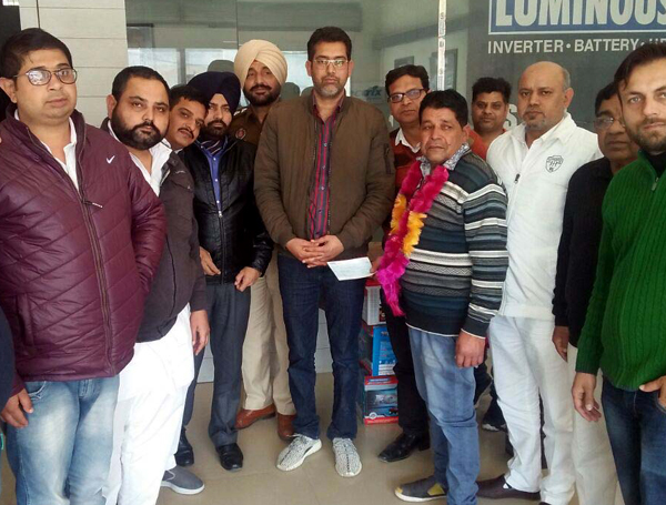 ''ਪੰਜਾਬ ਕੇਸਰੀ'' ਤੇ ''ਜਗ ਬਾਣੀ'' ''ਚ ਖਬਰ ਪ੍ਰਕਾਸ਼ਿਤ ਹੋਣ ਦੇ ਬਾਅਦ ਲੋਕ ਪਰਿਵਾਰ ਦੀ ਮਦਦ ਲਈ ਅੱਗੇ ਆਏ