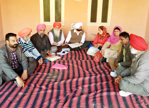 ਅਧਿਆਪਕਾਂ ਨੇ ਲਾਏ ਤਰੱਕੀਆਂ ''ਚ ਗੜਬੜੀਆਂ ਦੇ ਦੋਸ਼