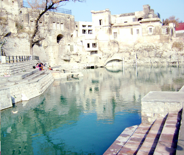 ਕੀ ਮਹਾ ਸ਼ਿਵਰਾਤਰੀ ''ਤੇ ਭਾਰਤੀ ਹਿੰਦੂ ਕਰ ਪਾਉਣਗੇ ਕਟਾਸਰਾਜ ਦੇ ਅਮਰ ਕੁੰਡ ''ਚ ਇਸ਼ਨਾਨ?