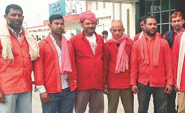25 000 clerics to strike at railway stations