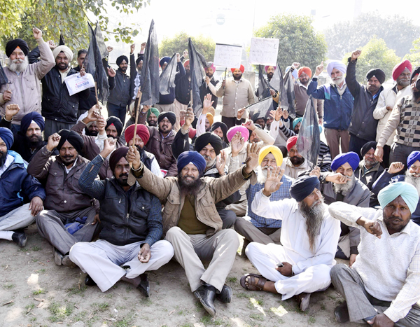 ਬੀ. ਐੱਸ. ਐੱਨ. ਐੱਲ. ਦੇ ਸੁਰੱਖਿਆ ਮੁਲਾਜ਼ਮਾਂ ਨੂੰ ਨਹੀਂ ਮਿਲੀ 6 ਮਹੀਨਿਆਂ ਤੋਂ ਤਨਖਾਹ