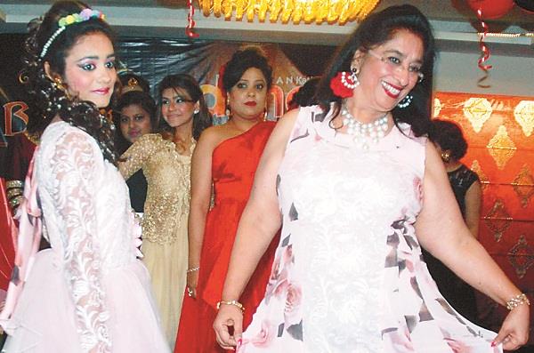 jalandhar  on valentine  s day  the theme of   family love   is done