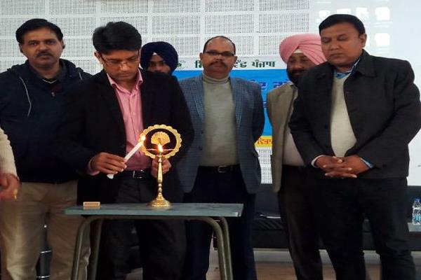 distributed 1000 villages of the district open ended  d  was