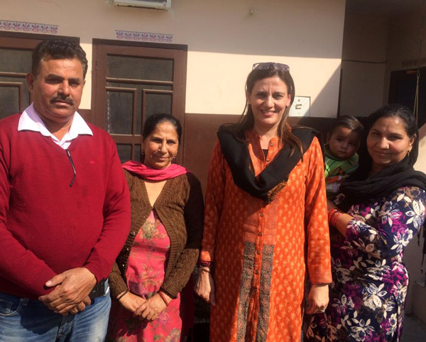 ਸ਼ਹਿਰ ਵਾਸੀਆਂ ਨੂੰ ਕੋਈ ਵੀ ਸਮੱਸਿਆ ਨਹੀਂ ਆਉਣ ਦਿੱਤੀ ਜਾਵੇਗੀ : ਵੀਨੂੰ ਬਾਦਲ